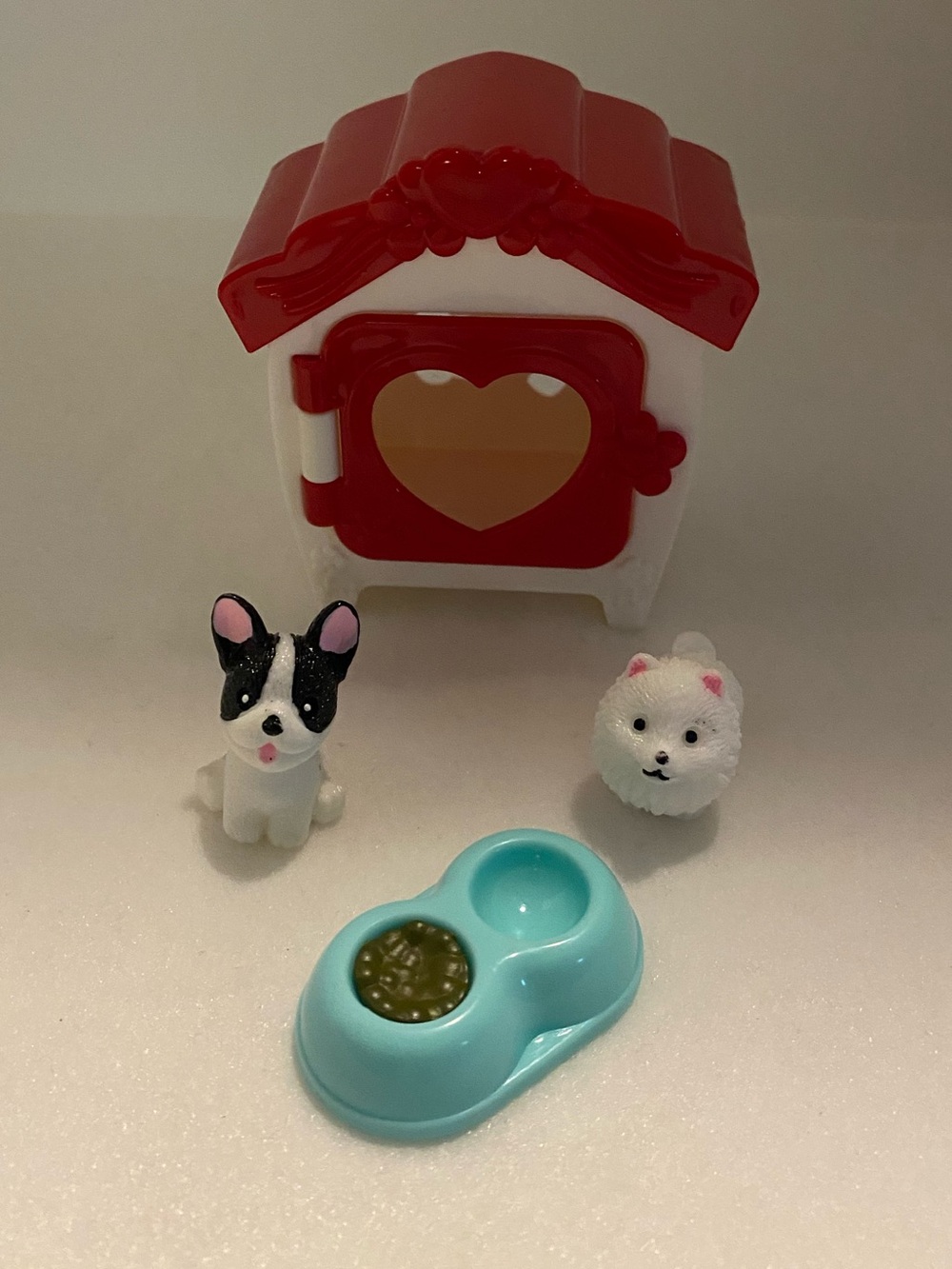 Small Pets Playhouse Set with Blue Food Bowl and Red Roof